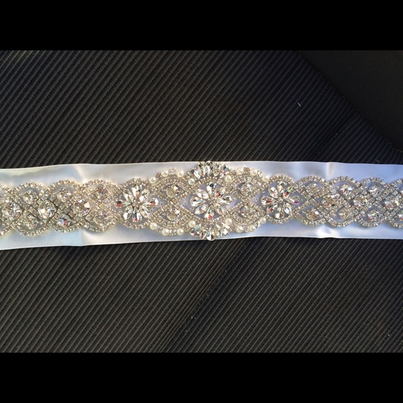 NWT Rhinestone bridal belt on ivory ribbon