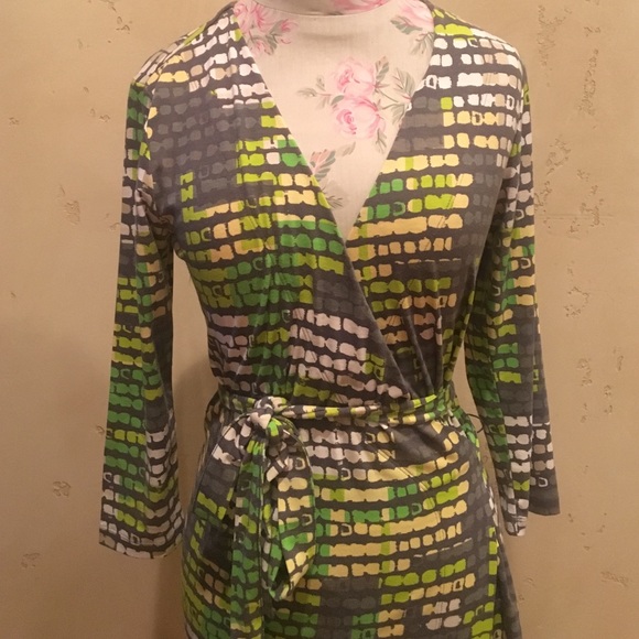 Gap Wrap Dress - Picture 2 of 3