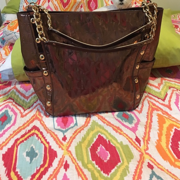 A beautiful MK purse. - Picture 3 of 3