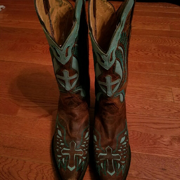 J B Dillion Wings and Cross Boots