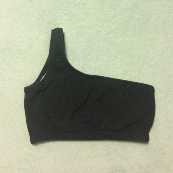 One-Shoulder Sports Bra