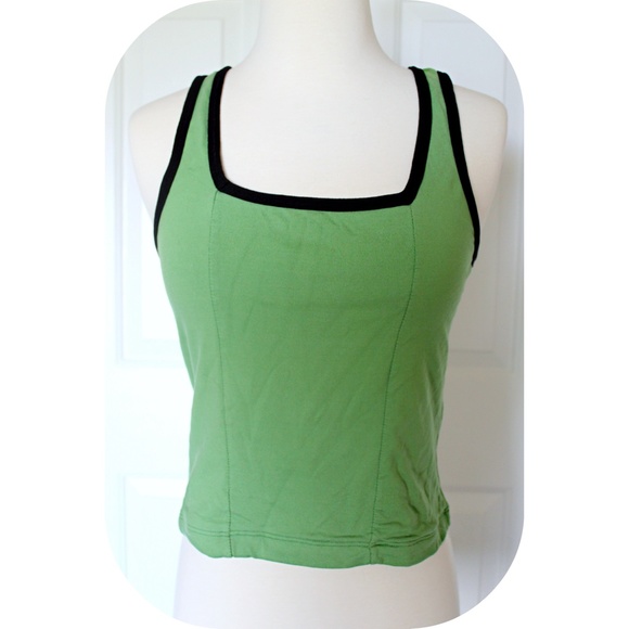 Duo Toned Crop Top / Exercise tank