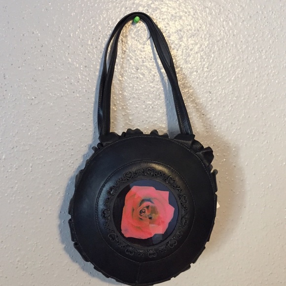 Mini satchel with red rose in the center