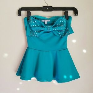 Sleeveless peplum top