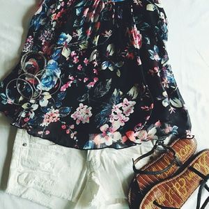 White American Eagle Distressed Shorts