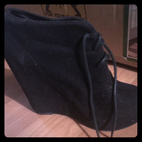 Platform wedge