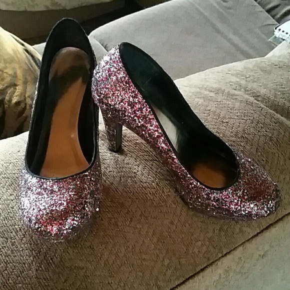 OLD NAVY GLITTER HEELS