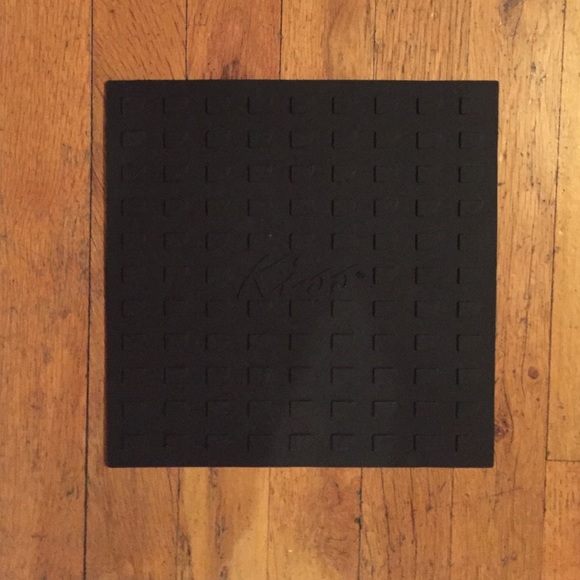 Kiss silicone protection mat