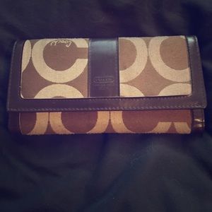 Coach wallet and checkbook thingy