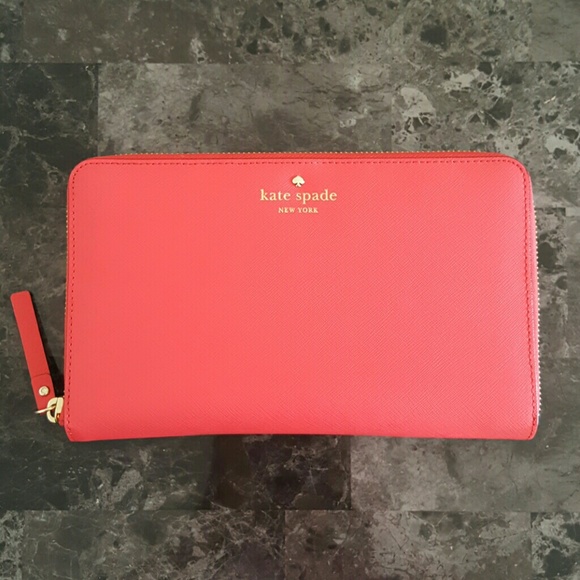 kate spade Handbags - Kate Spade MIKAS POND TRAVEL WALLET