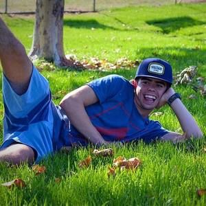 Meet your Posher, Levi