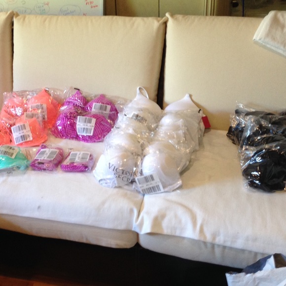 NEW NEW VICTORIA'S SECRET Bombshell, Push up swim - Picture 7 of 8