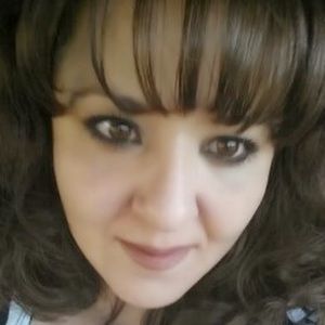 Meet your Posher, Claudia