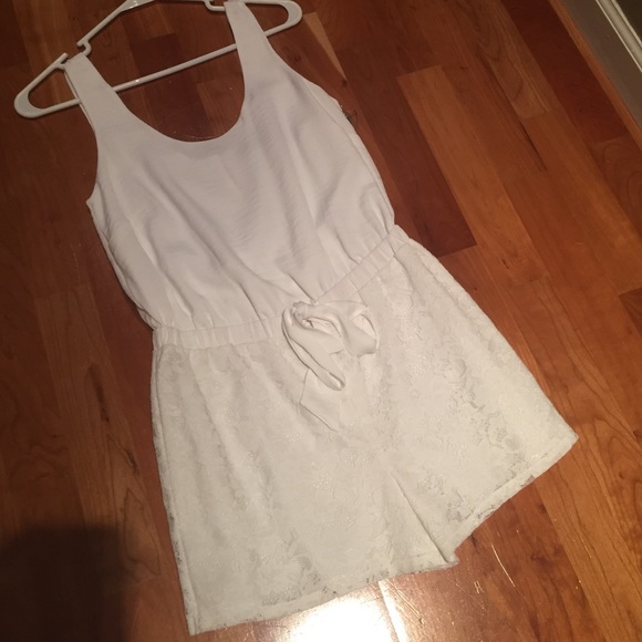 Jennifer Lopez romper