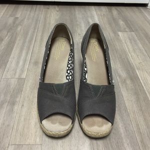 Gray TOMS wedges