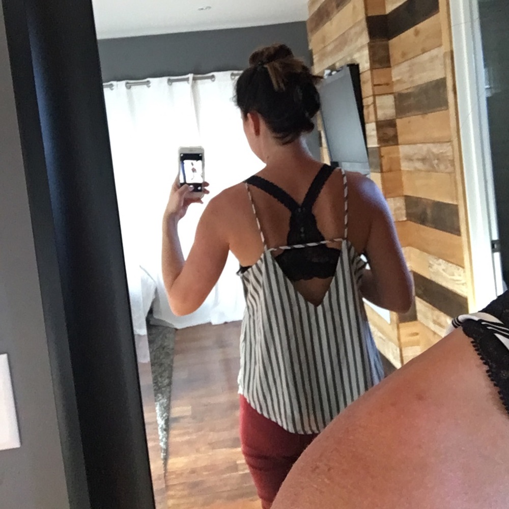 ❌SOLD❌Dee Elle open back striped tank - Picture 6 of 6