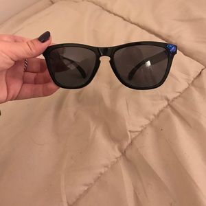 Oakley frogskin sunglasses