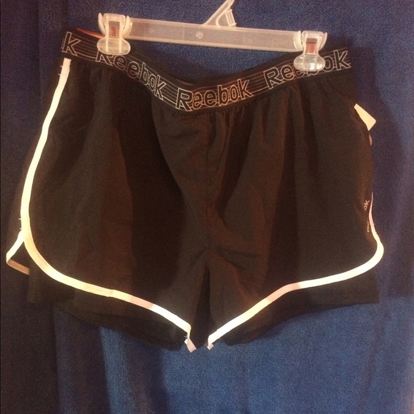 Reebok Sport Women Shorts Relaxed - Picture 1 of 4