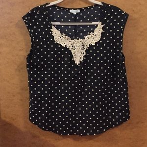 Cute polka dot top!