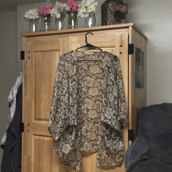 American Eagle Outfitters kimono