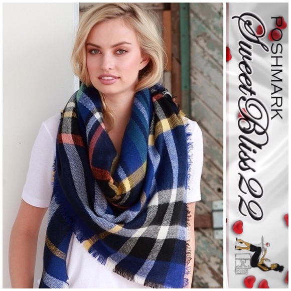 💄Blue Plaid Blanket Scarf💄 - Picture 3 of 4