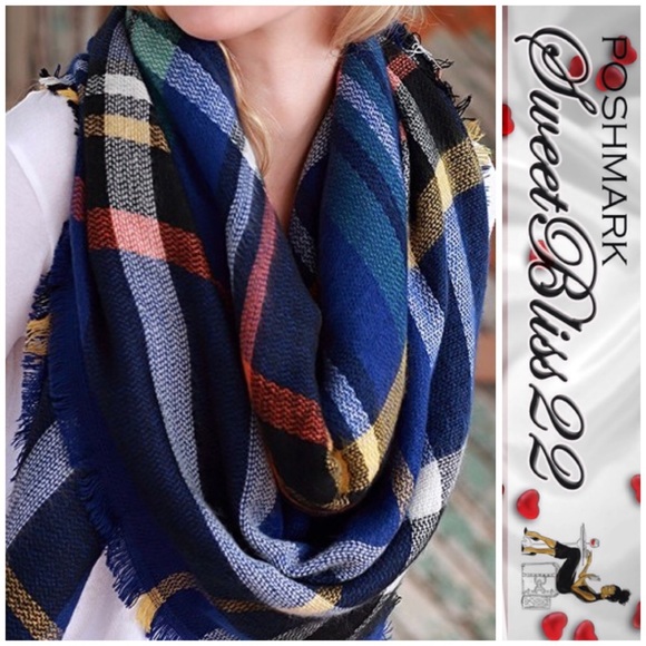 💄Blue Plaid Blanket Scarf💄 - Picture 4 of 4