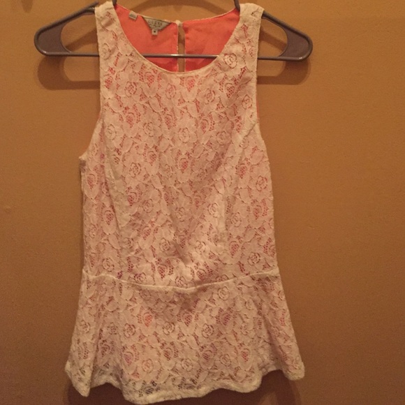 Guess lace sleeveless top