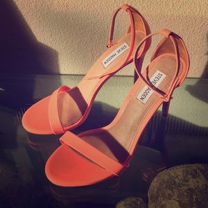 Steve Madden heels NWT