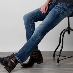 Buckle Black Fit No. 146 Straight Stretch Jean