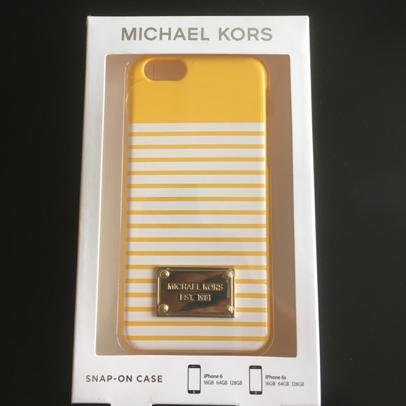 Michael Kors Accessories - NWT Michael Kors iPhone 6/6s case