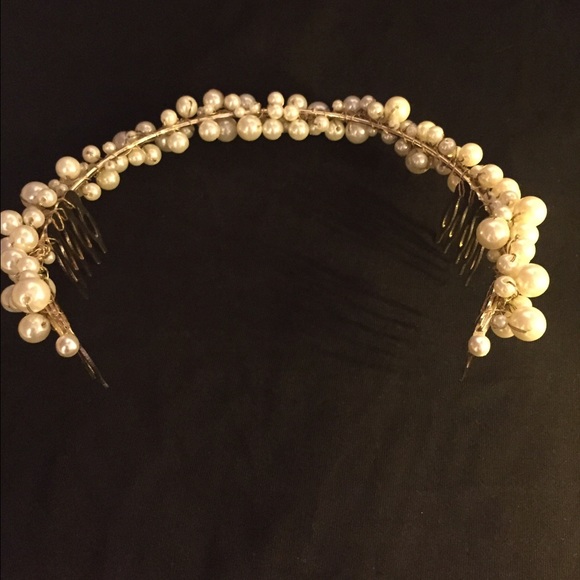 Pearl Headpiece Never worn Bride wedding tiara