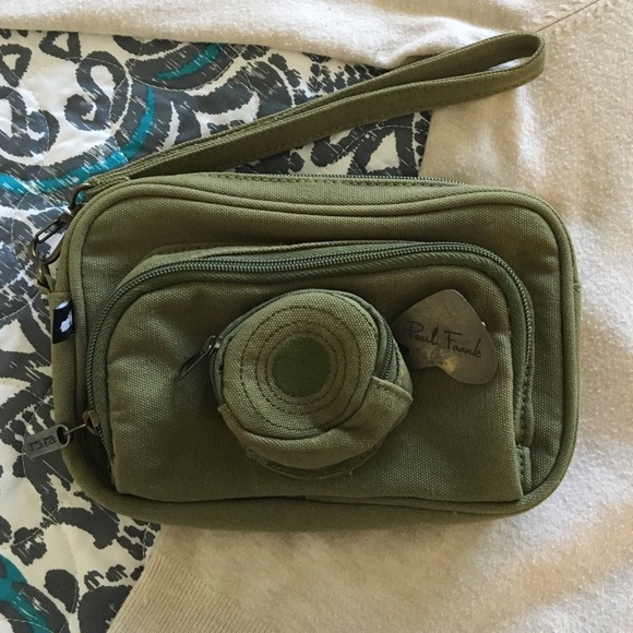 Wristlet