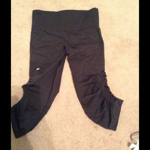 Lululemon Crops. Flow and Go