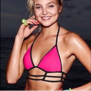 PINK Victoria's Secret bikini top