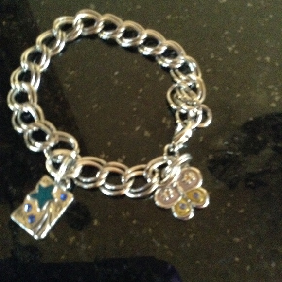 Kids girls charm bracelet and keychain bundle - Picture 2 of 4
