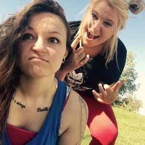 Meet your Posher, Maxine