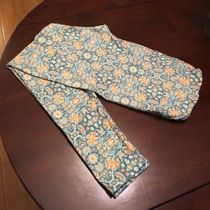 Tall and curvy lularoe leggings. Never worn!