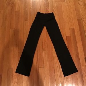 Lululemon yoga pants