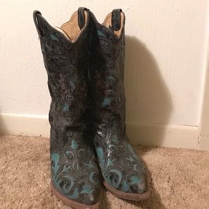 Corral boots