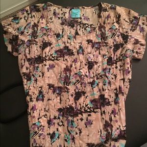 Short sleeve shirt