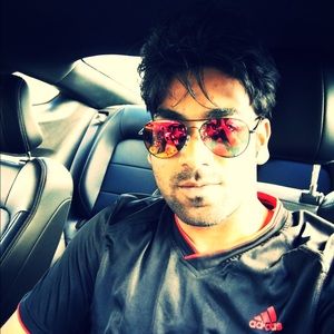 Meet your Posher, Sai