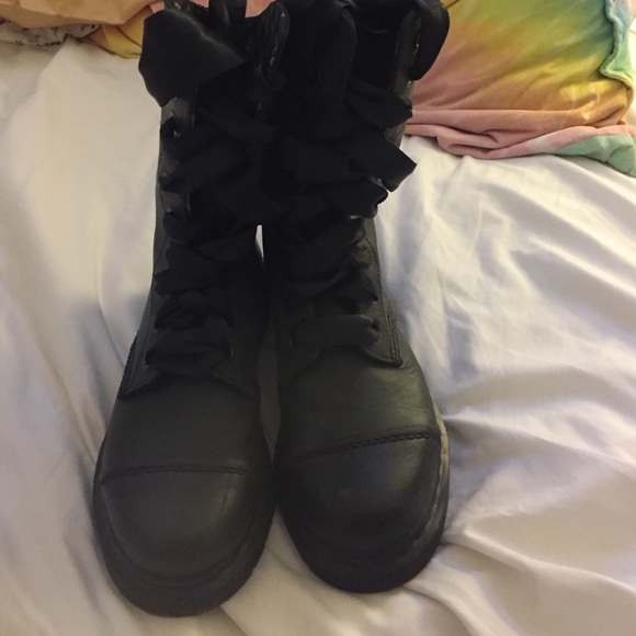 Doc Marten, size 6, black, tall boots
