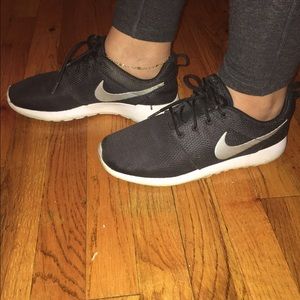 Nike Roshe sneakers
