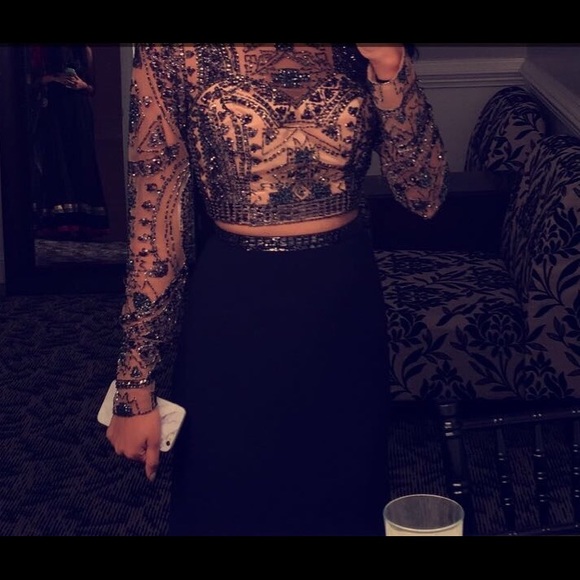 Size 2 Sherri Hill - Picture 3 of 4