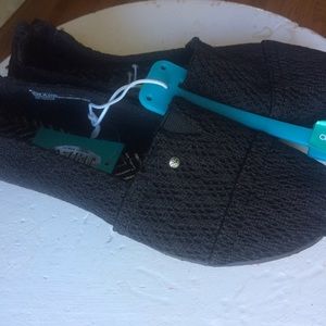 Black "Toms like" shoes. Brand new!