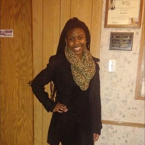 Meet your Posher, Jerrica