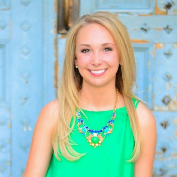 Meet your Posher, Avery