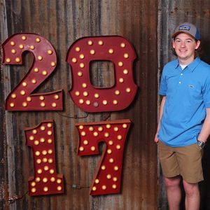 Meet your Posher, Logan