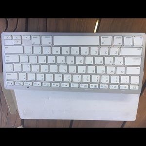 Wireless Apple keyboard
