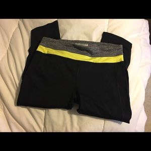 NWOT forever 21 workout crops moisture wick